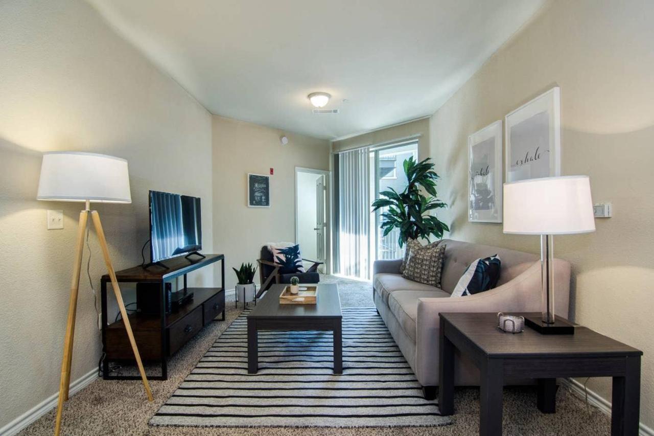 Walk To Downtown Memphis! Apartamento Exterior foto