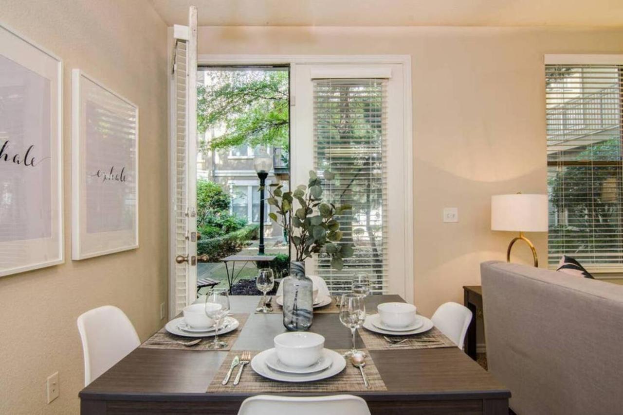Walk To Downtown Memphis! Apartamento Exterior foto